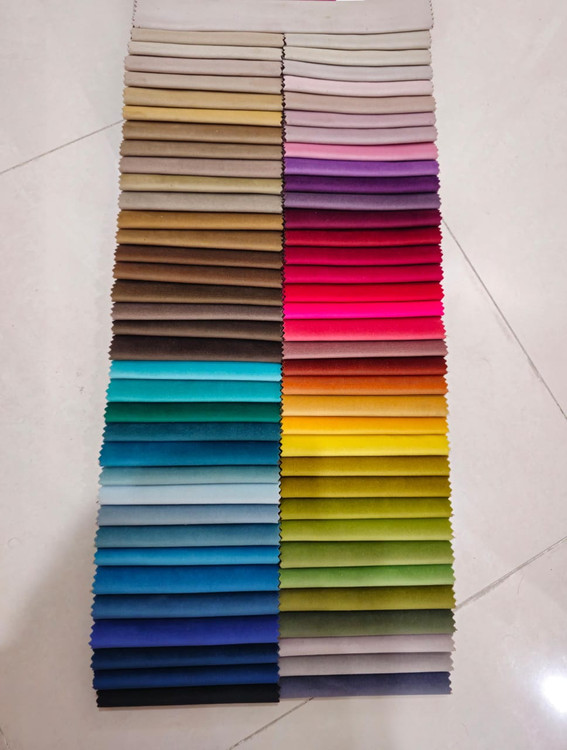 رنگ بندی متنوع مبل ریلکسی